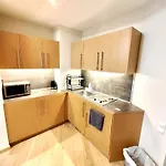 Alpine Charm Apartment *